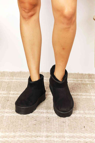 Legend Women's Fleece Lined Chunky Platform Mini Boots - MOD&SOUL - Contemporary Women's Clothing