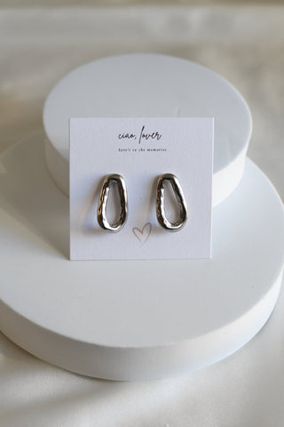 Medium Oval Stud Earrings - Earrings - ciao lover - MOD&SOUL