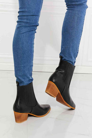 Stacked Heel Chelsea Boot in Black -  - Trendsi - MOD&SOUL